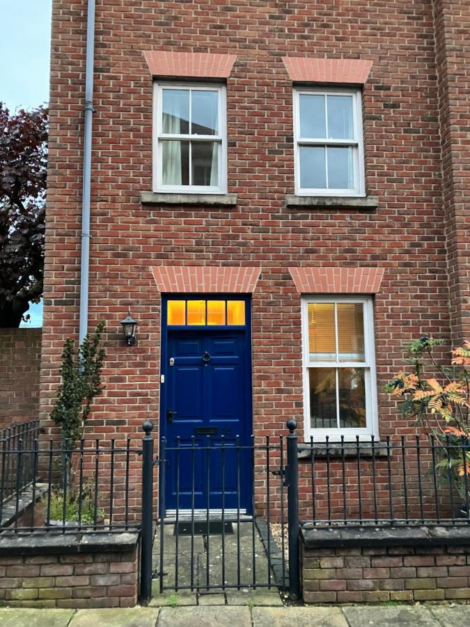 Central Chester Bedrooms מראה חיצוני תמונה