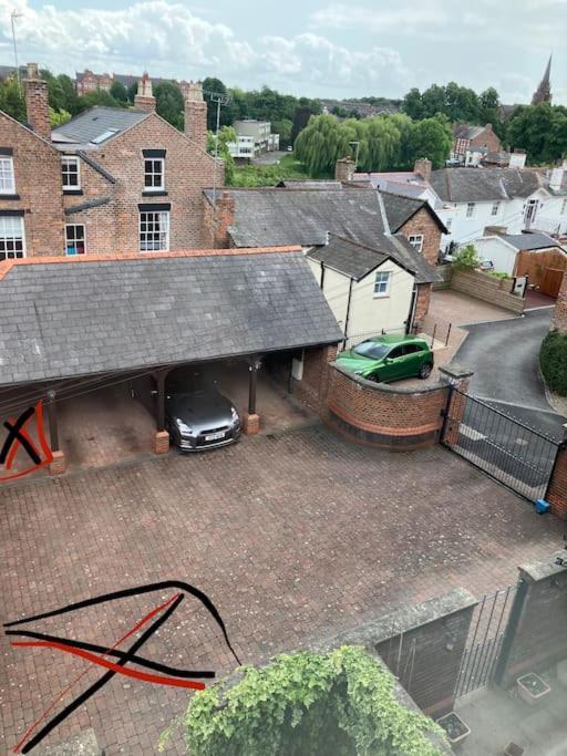 Central Chester Bedrooms מראה חיצוני תמונה